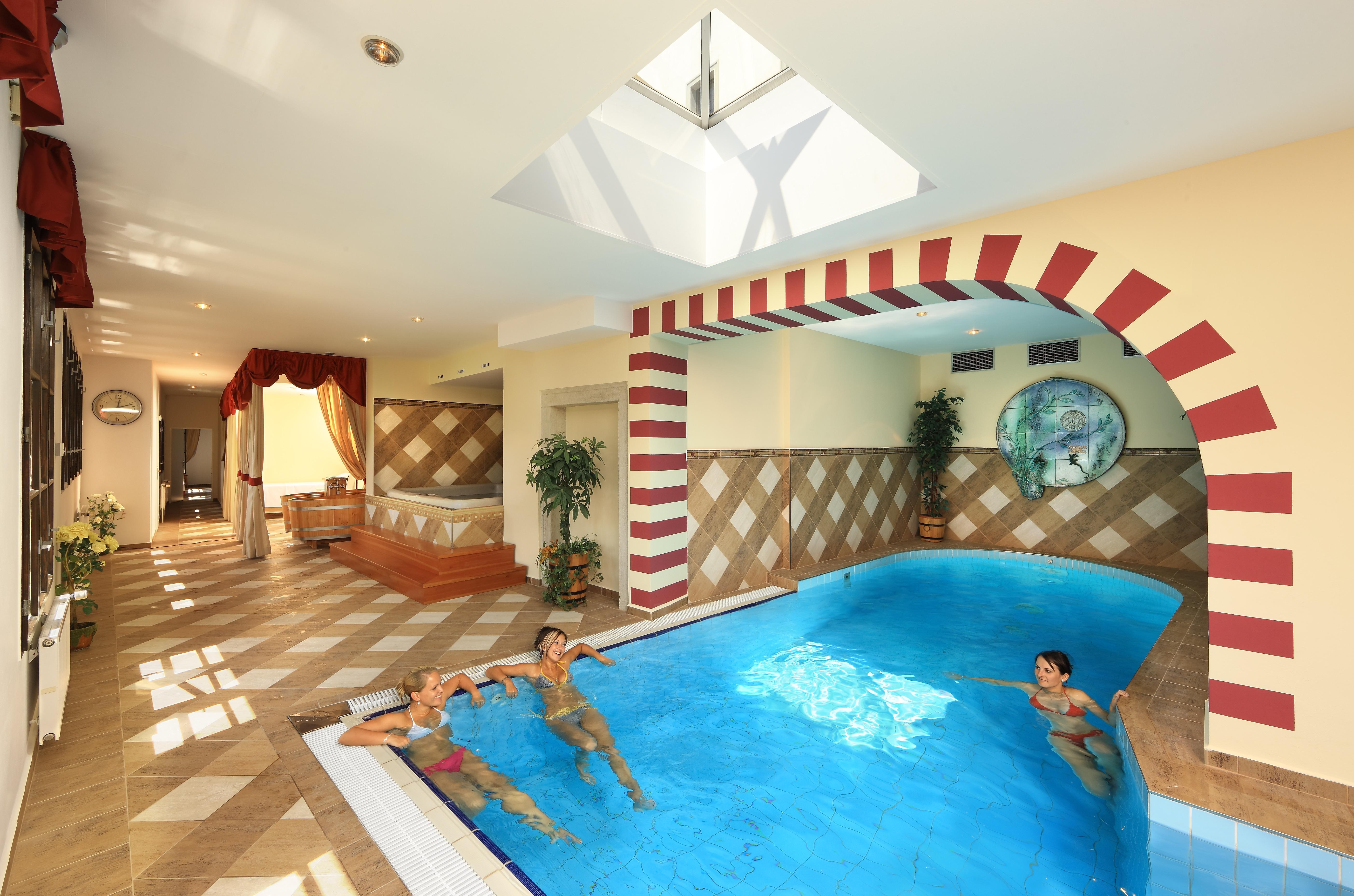 Hotel Ruze Český Krumlov Exterior foto The swimming pool